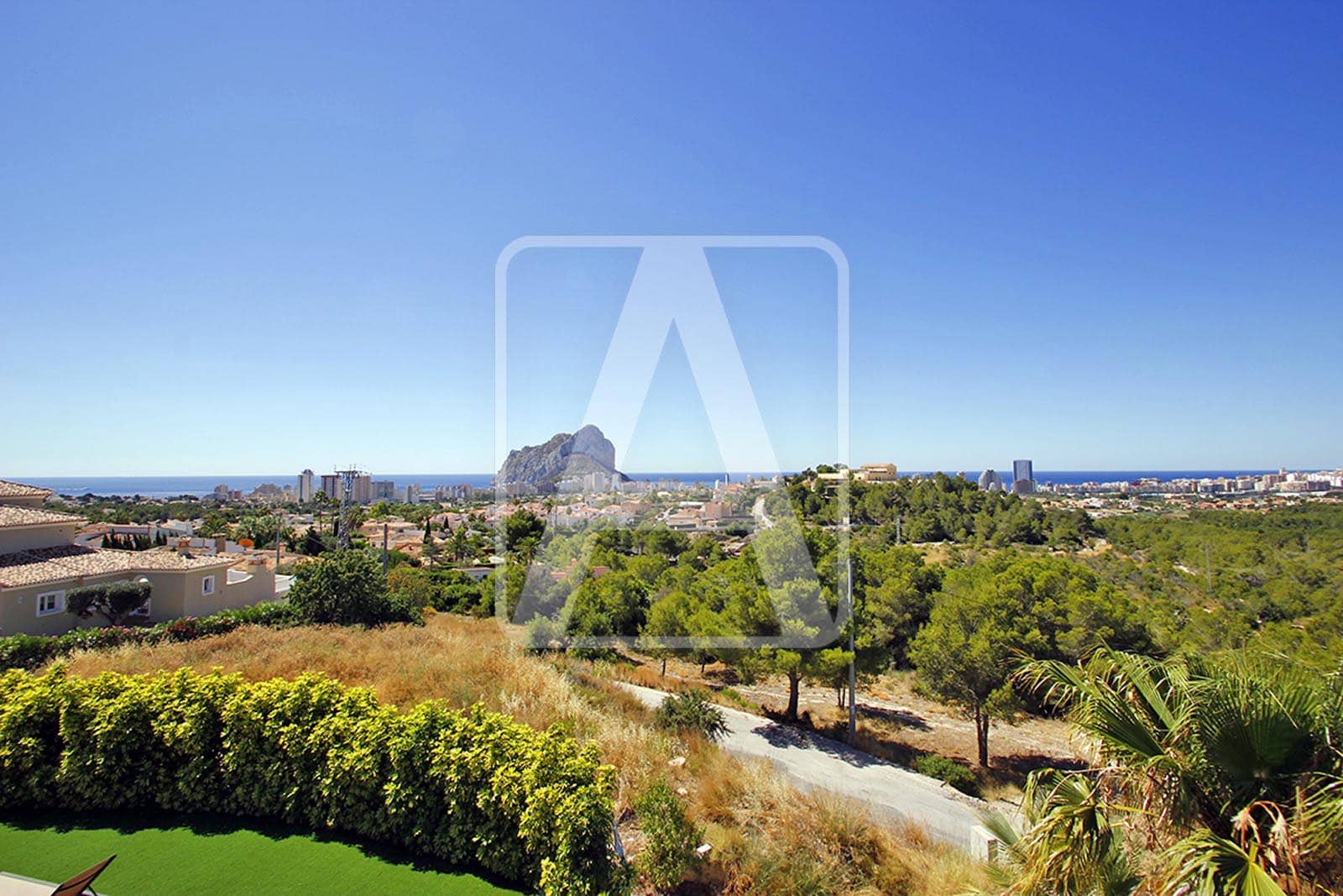 Chalet de 5 habitaciones en Calpe / Calp en venta con piscina garaje - 1.800.000 € (Ref: 9415311)