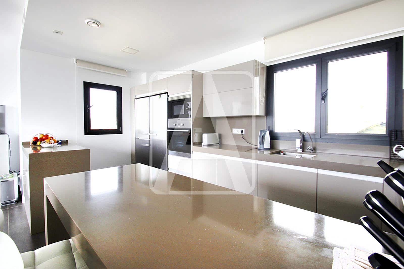 Chalet de 5 habitaciones en Calpe / Calp en venta con piscina garaje - 1.800.000 € (Ref: 9415311)