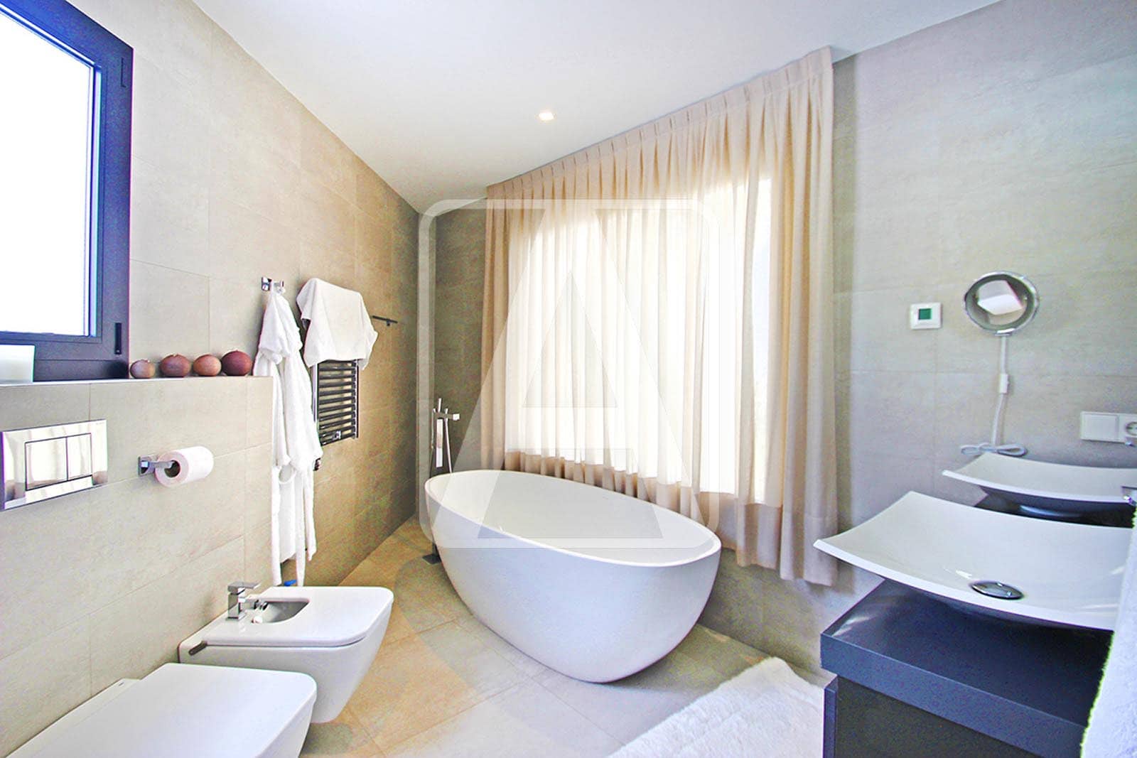 Chalet de 5 habitaciones en Calpe / Calp en venta con piscina garaje - 1.800.000 € (Ref: 9415311)