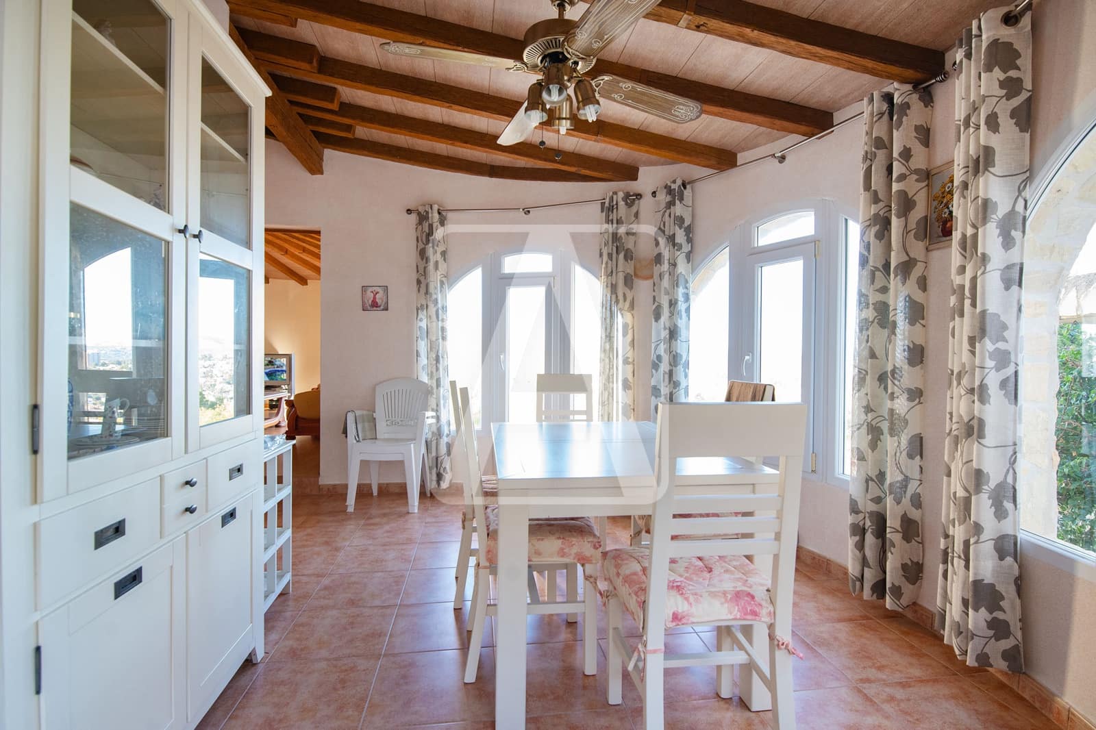 3 bedroom Villa for sale in Calpe / Calp with pool garage - € 470,000 (Ref: 9427900)