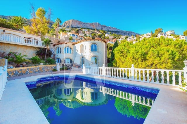 3 bedroom Villa for sale in Calpe / Calp with pool garage - € 470,000 (Ref: 9427900)