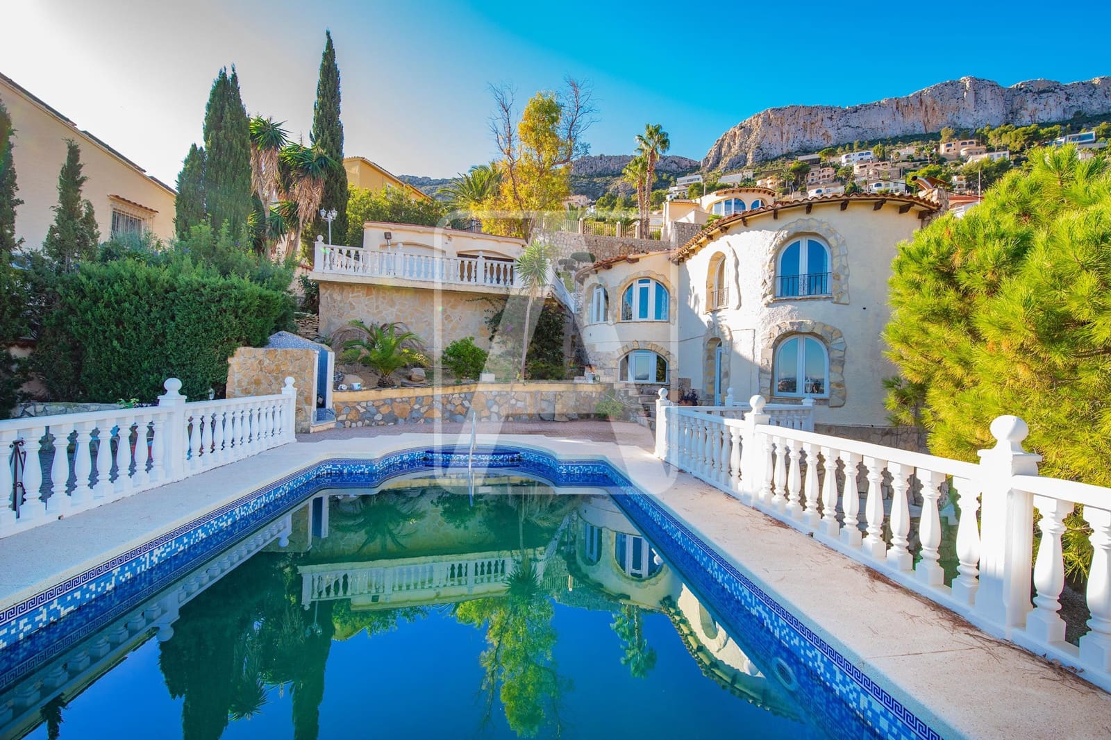 3 bedroom Villa for sale in Calpe / Calp with pool garage - € 470,000 (Ref: 9427900)