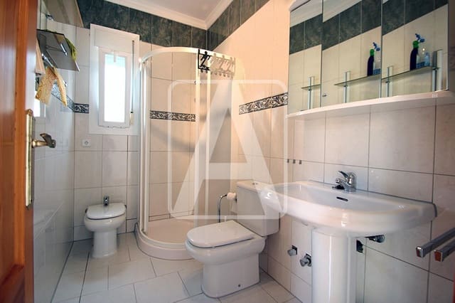 5 Zimmer Villa zu verkaufen in Calpe / Calp mit Pool Garage - 749.000 € (Ref: 9427901)