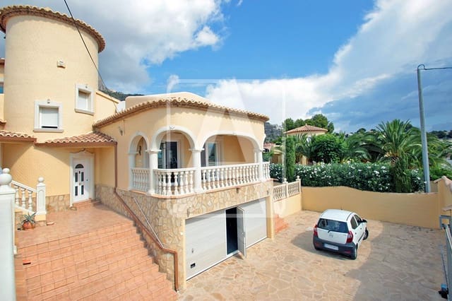 5 Zimmer Villa zu verkaufen in Calpe / Calp mit Pool Garage - 749.000 € (Ref: 9427901)