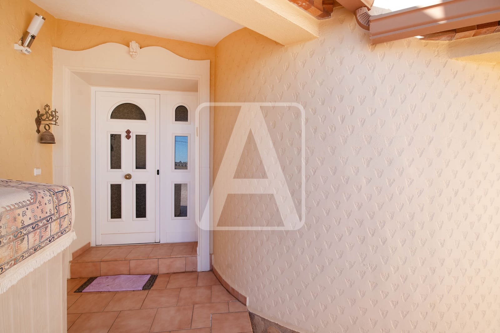 5 makuuhuone Huvila myytävänä paikassa Calpe / Calp mukana uima-altaan 
autotalli - 749 000 € (Ref: 9427901)