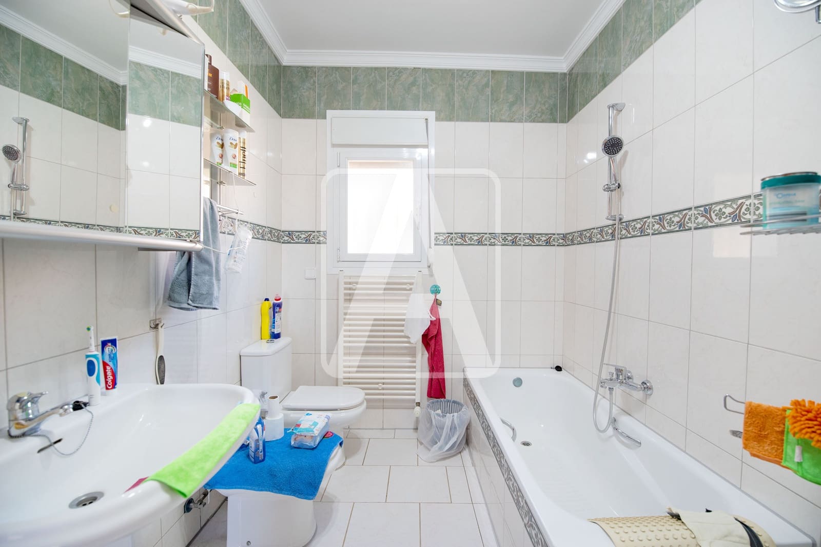 5 makuuhuone Huvila myytävänä paikassa Calpe / Calp mukana uima-altaan 
autotalli - 749 000 € (Ref: 9427901)