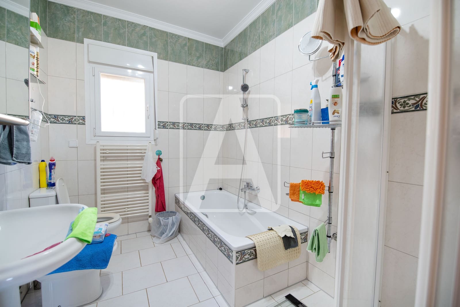 5 makuuhuone Huvila myytävänä paikassa Calpe / Calp mukana uima-altaan 
autotalli - 749 000 € (Ref: 9427901)