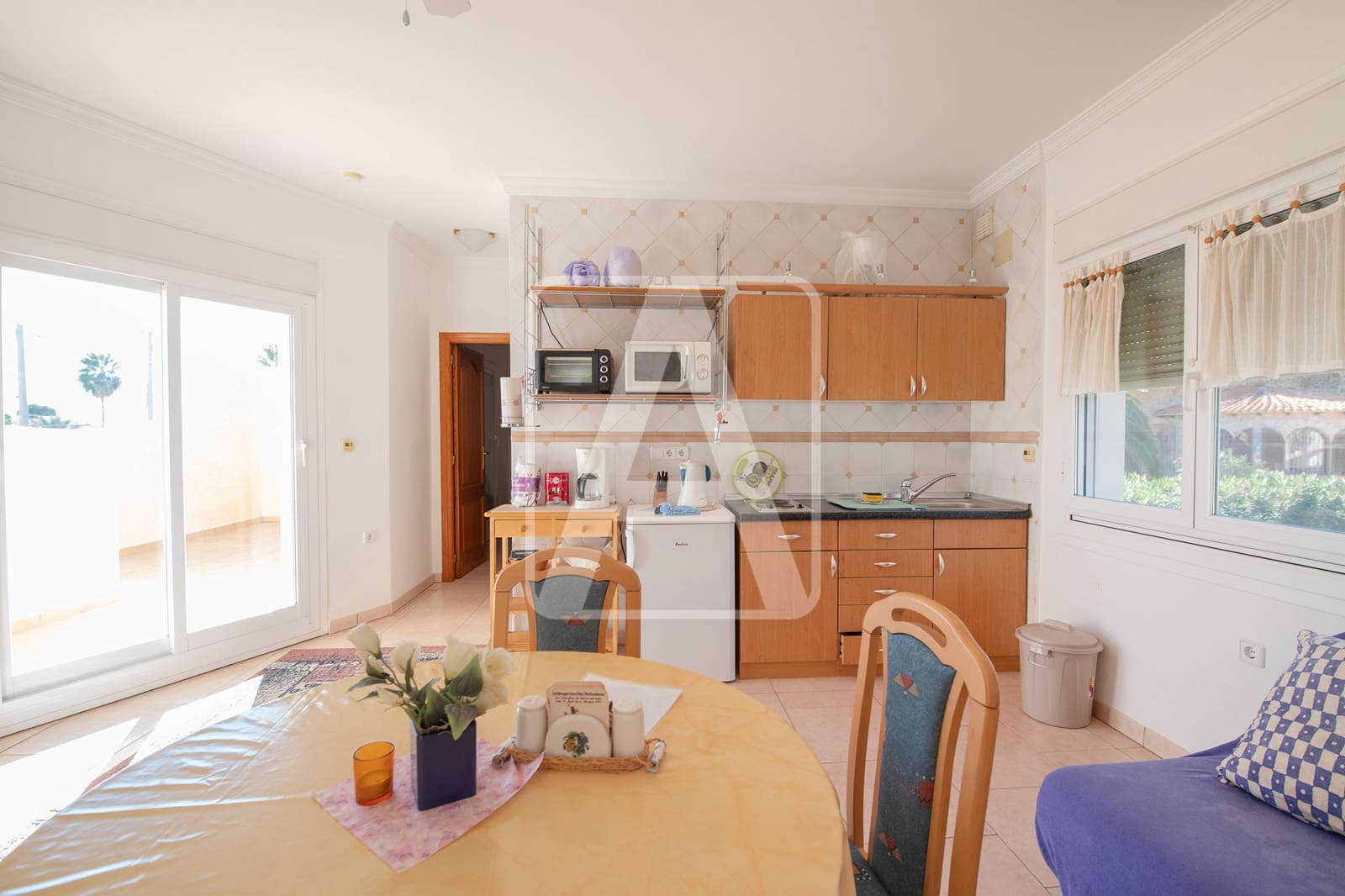 5 makuuhuone Huvila myytävänä paikassa Calpe / Calp mukana uima-altaan 
autotalli - 749 000 € (Ref: 9427901)