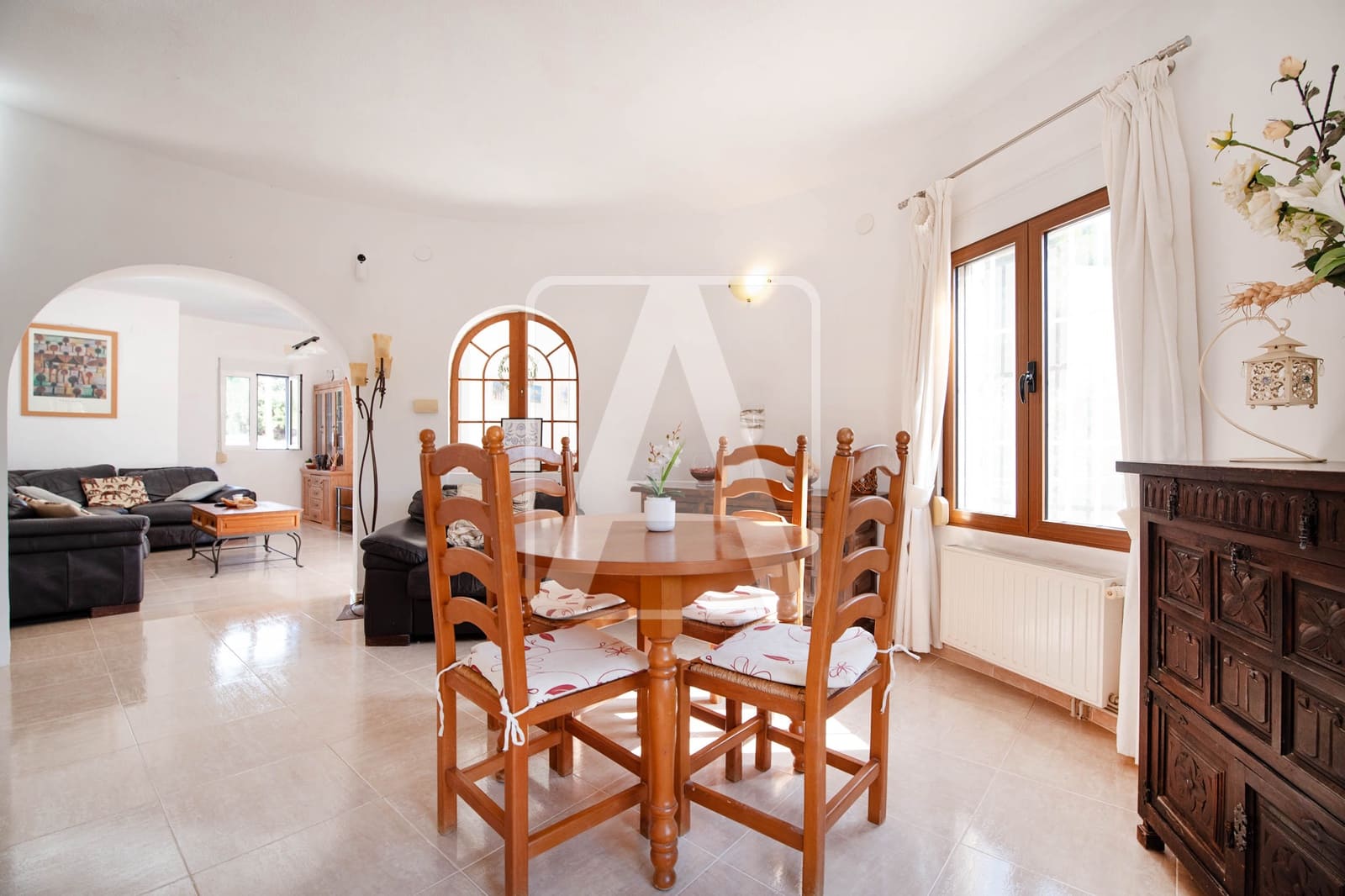 7 soverom Villa til salgs i Calpe / Calp med svømmebasseng garasje - € 699 000 (Ref: 9438970)