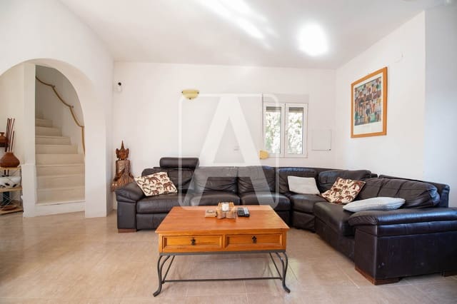 7 soverom Villa til salgs i Calpe / Calp med svømmebasseng garasje - € 699 000 (Ref: 9438970)