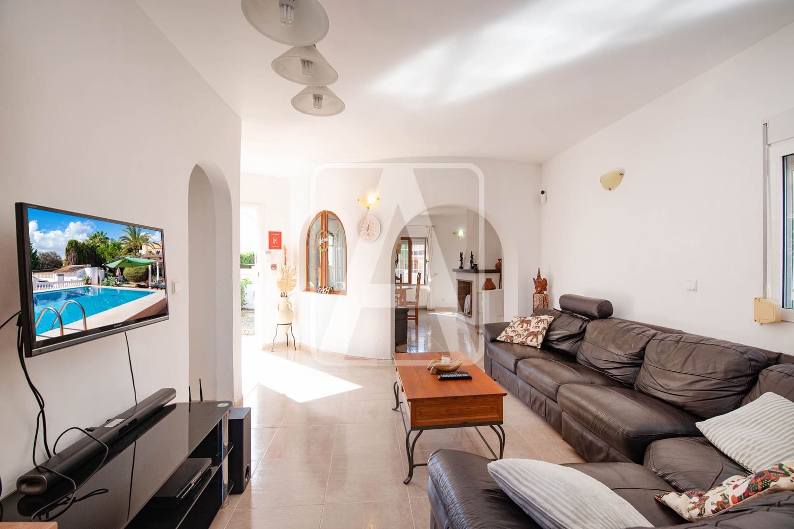 7 soverom Villa til salgs i Calpe / Calp med svømmebasseng garasje - € 699 000 (Ref: 9438970)