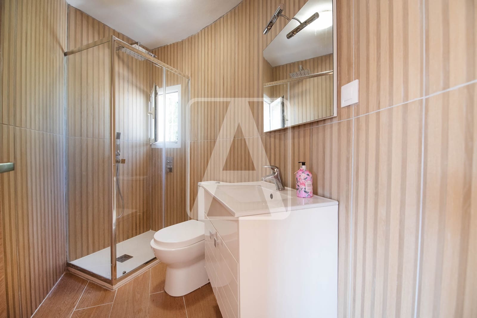 7 soverom Villa til salgs i Calpe / Calp med svømmebasseng garasje - € 699 000 (Ref: 9438970)