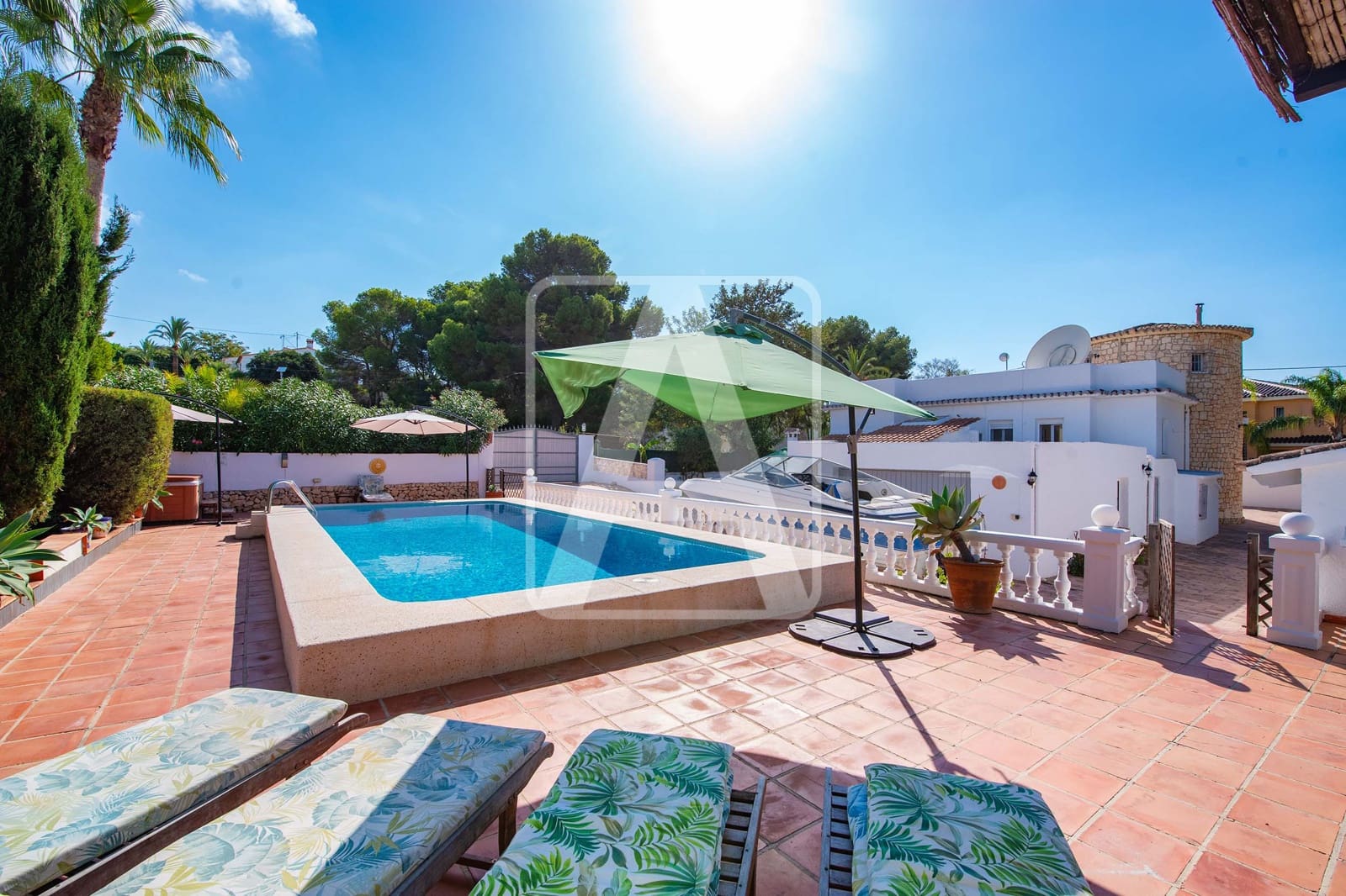 7 soverom Villa til salgs i Calpe / Calp med svømmebasseng garasje - € 699 000 (Ref: 9438970)