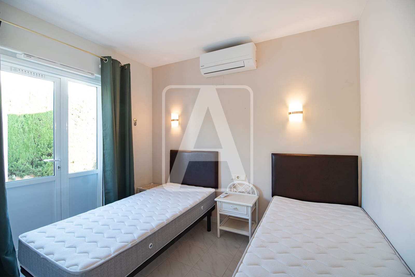 3 chambre Villa/Maison à vendre à Calpe / Calp avec piscine garage - 349 000 € (Ref: 9438973)