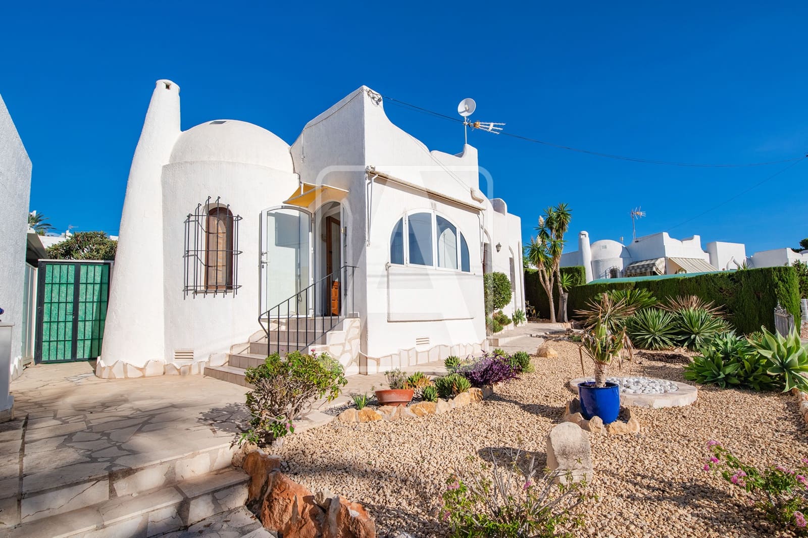 3 chambre Villa/Maison à vendre à Calpe / Calp avec piscine garage - 349 000 € (Ref: 9438973)