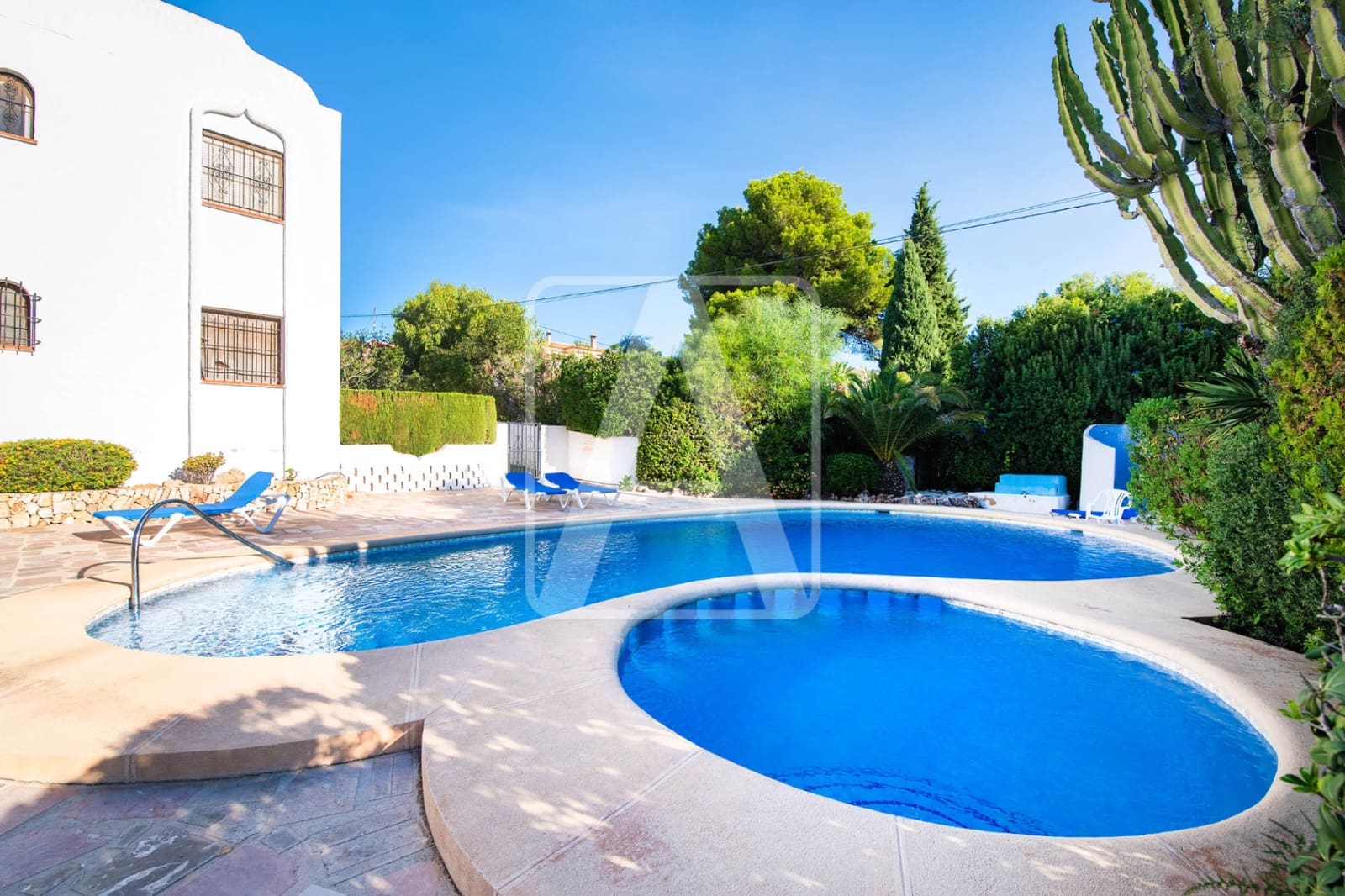 3 chambre Villa/Maison à vendre à Calpe / Calp avec piscine garage - 349 000 € (Ref: 9438973)