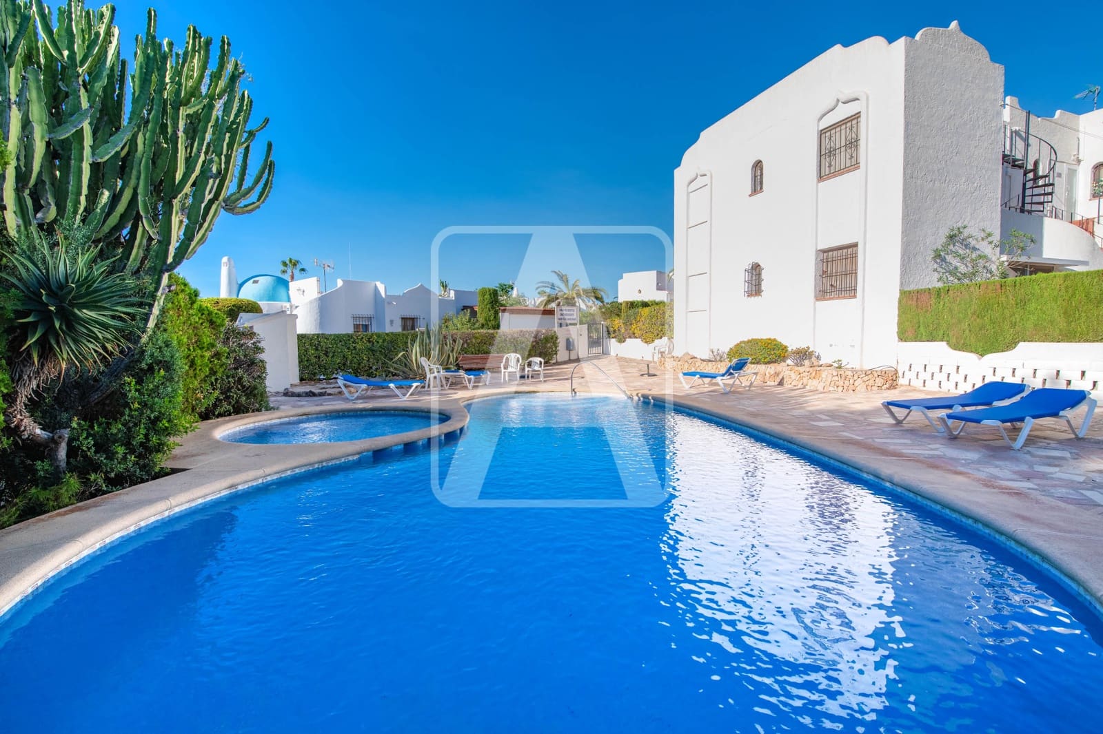 3 chambre Villa/Maison à vendre à Calpe / Calp avec piscine garage - 349 000 € (Ref: 9438973)