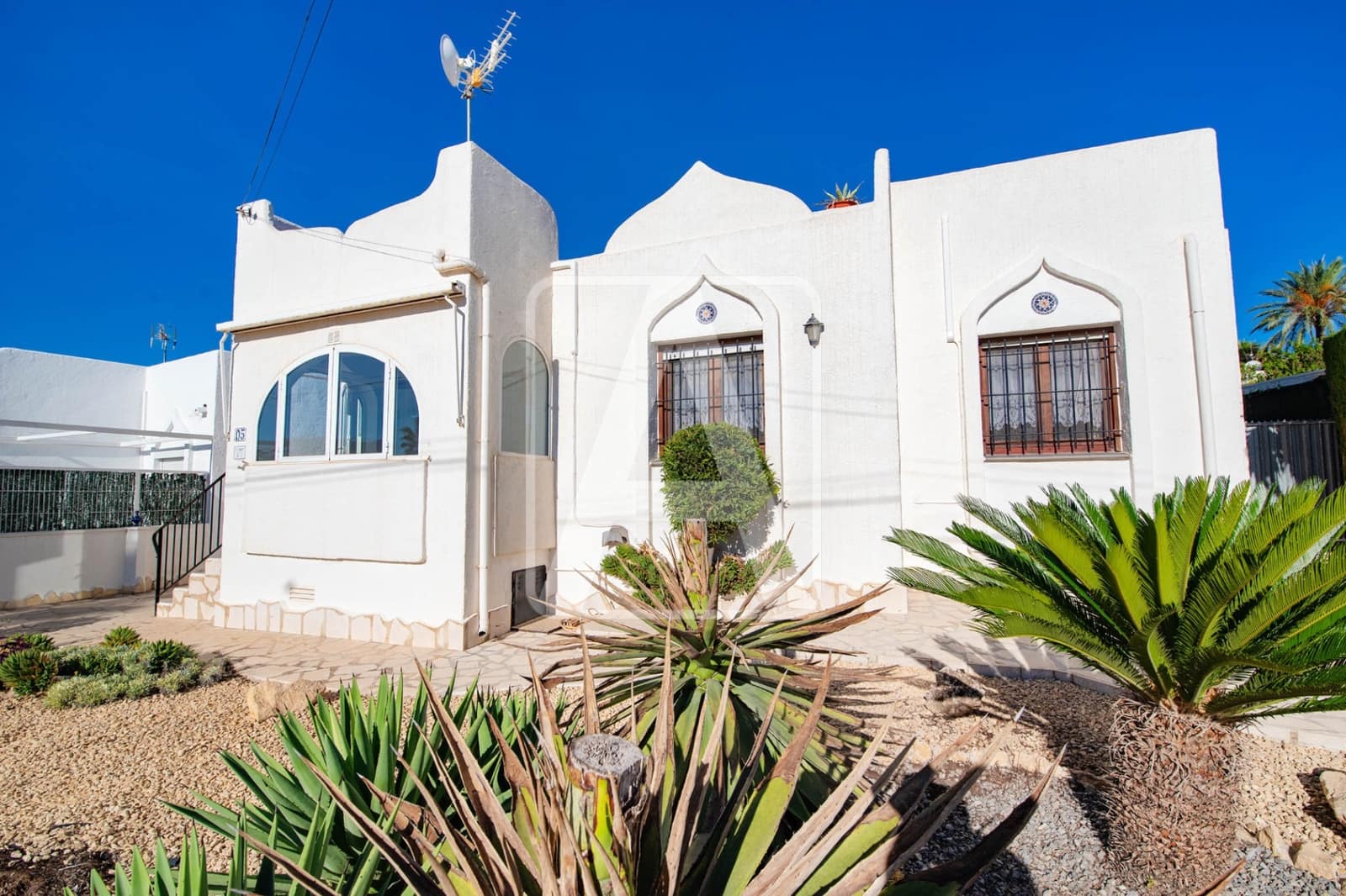 3 chambre Villa/Maison à vendre à Calpe / Calp avec piscine garage - 349 000 € (Ref: 9438973)