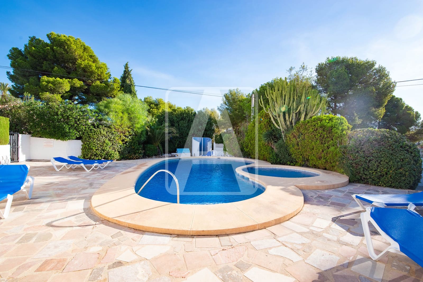 3 chambre Villa/Maison à vendre à Calpe / Calp avec piscine garage - 349 000 € (Ref: 9438973)