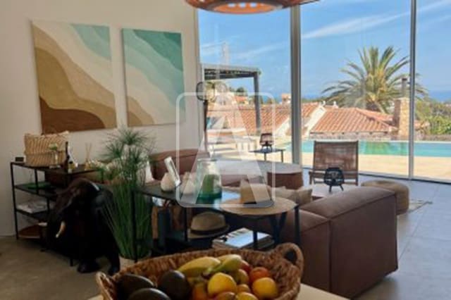 4 sypialnia Willa na sprzedaż w Benissa z basenem garażem - 1 150 000 € (Ref: 9438974)