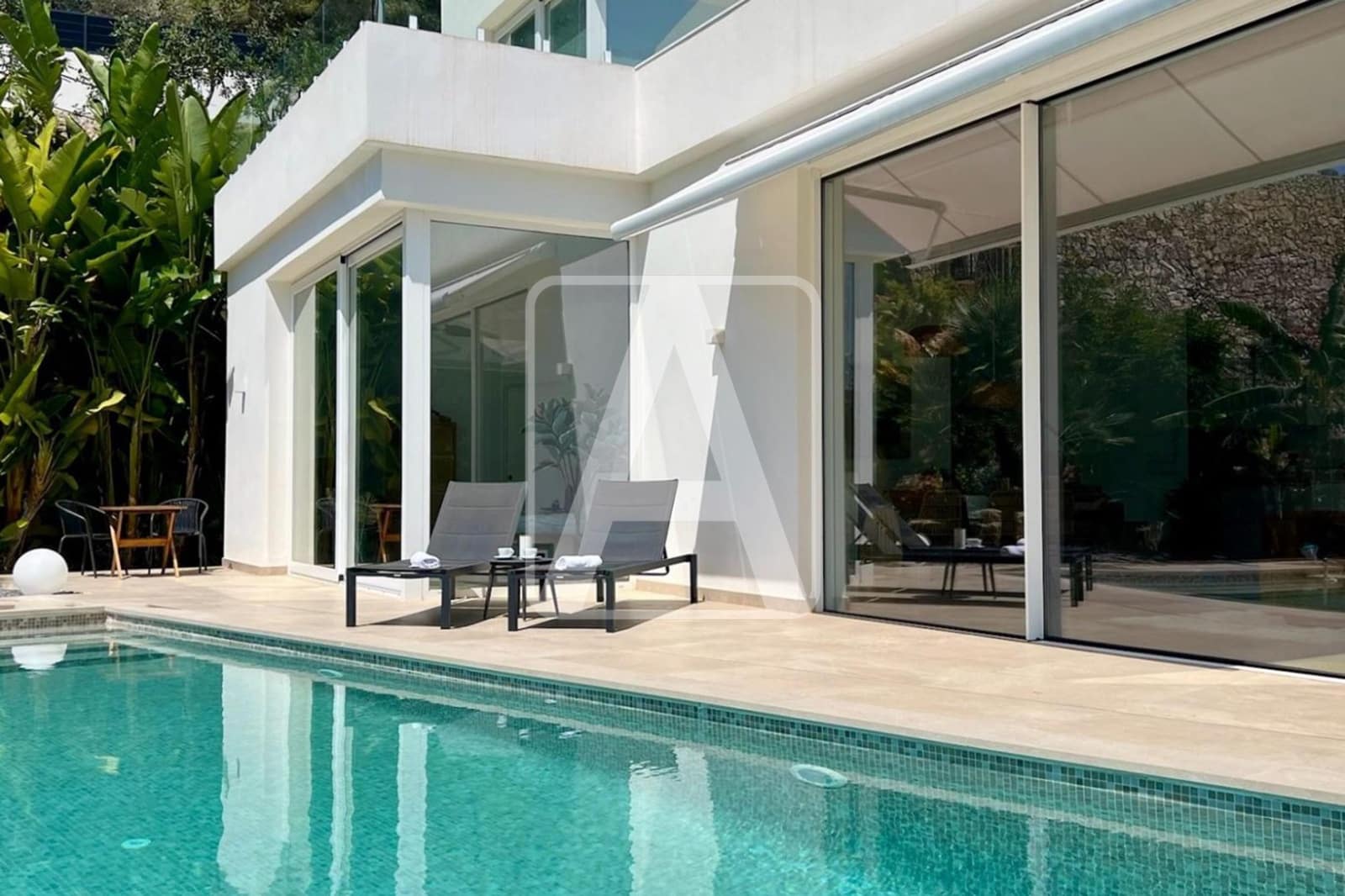 4 sypialnia Willa na sprzedaż w Benissa z basenem garażem - 1 150 000 € (Ref: 9438974)