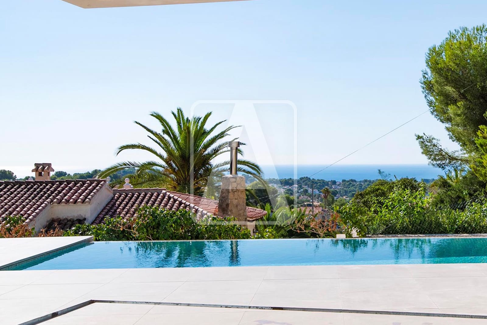 4 sypialnia Willa na sprzedaż w Benissa z basenem garażem - 1 150 000 € (Ref: 9438974)
