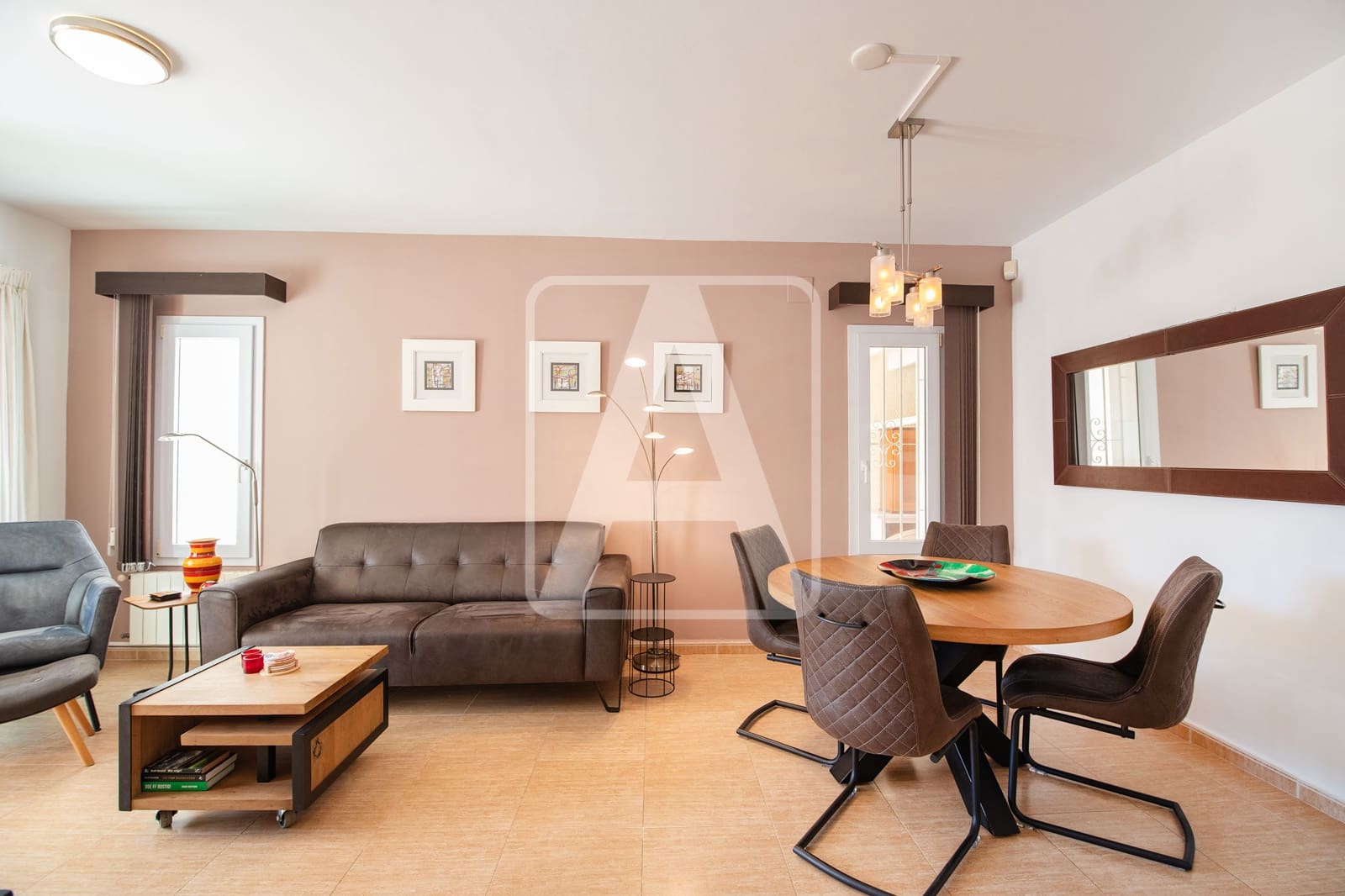 3 soverom Villa til salgs i Calpe / Calp med svømmebasseng garasje - € 425 000 (Ref: 9438975)