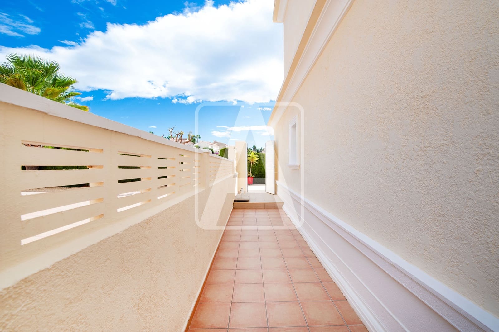 3 soverom Villa til salgs i Calpe / Calp med svømmebasseng garasje - € 425 000 (Ref: 9438975)