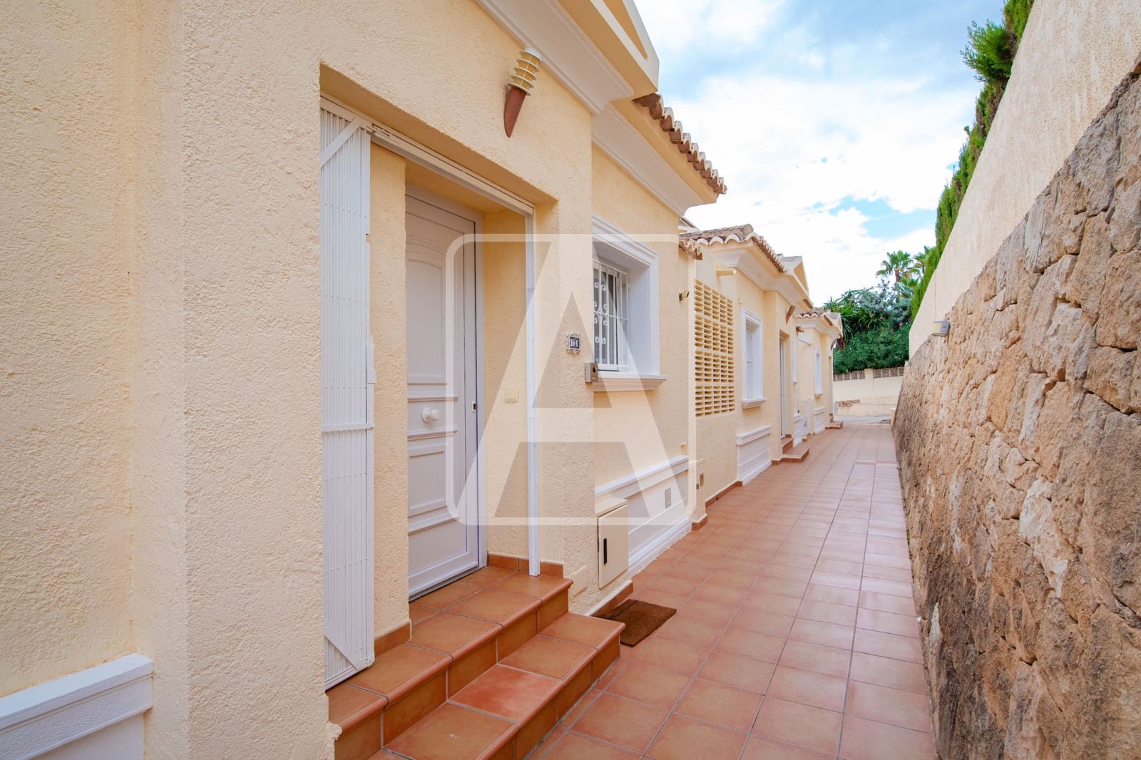 3 soverom Villa til salgs i Calpe / Calp med svømmebasseng garasje - € 425 000 (Ref: 9438975)