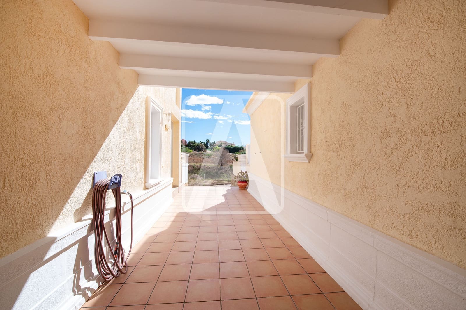 3 slaapkamer Rijtjeshuis te koop in Calpe / Calp met zwembad garage - € 425.000 (Ref: 9438976)