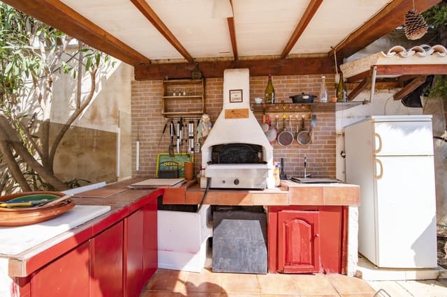 4 slaapkamer Villa te koop in Benissa met zwembad garage - € 650.000 (Ref: 9451545)