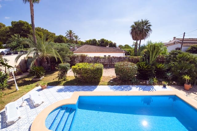 4 slaapkamer Villa te koop in Benissa met zwembad garage - € 650.000 (Ref: 9451545)