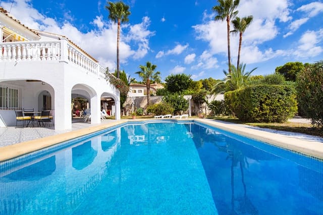 4 slaapkamer Villa te koop in Benissa met zwembad garage - € 650.000 (Ref: 9451545)