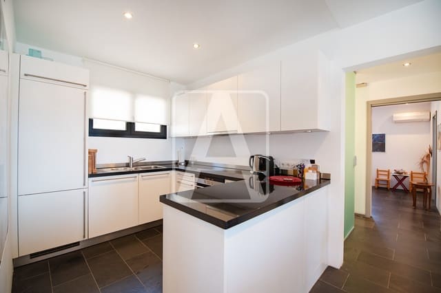 4 soveværelse Villa til salg i Benissa med swimmingpool garage - € 1.200.000 (Ref: 9494136)