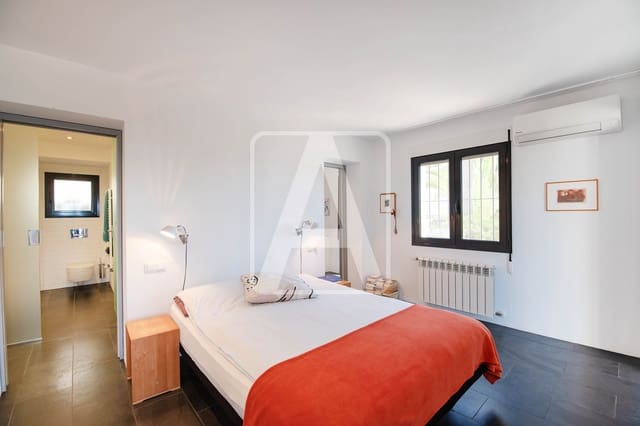 4 soveværelse Villa til salg i Benissa med swimmingpool garage - € 1.200.000 (Ref: 9494136)