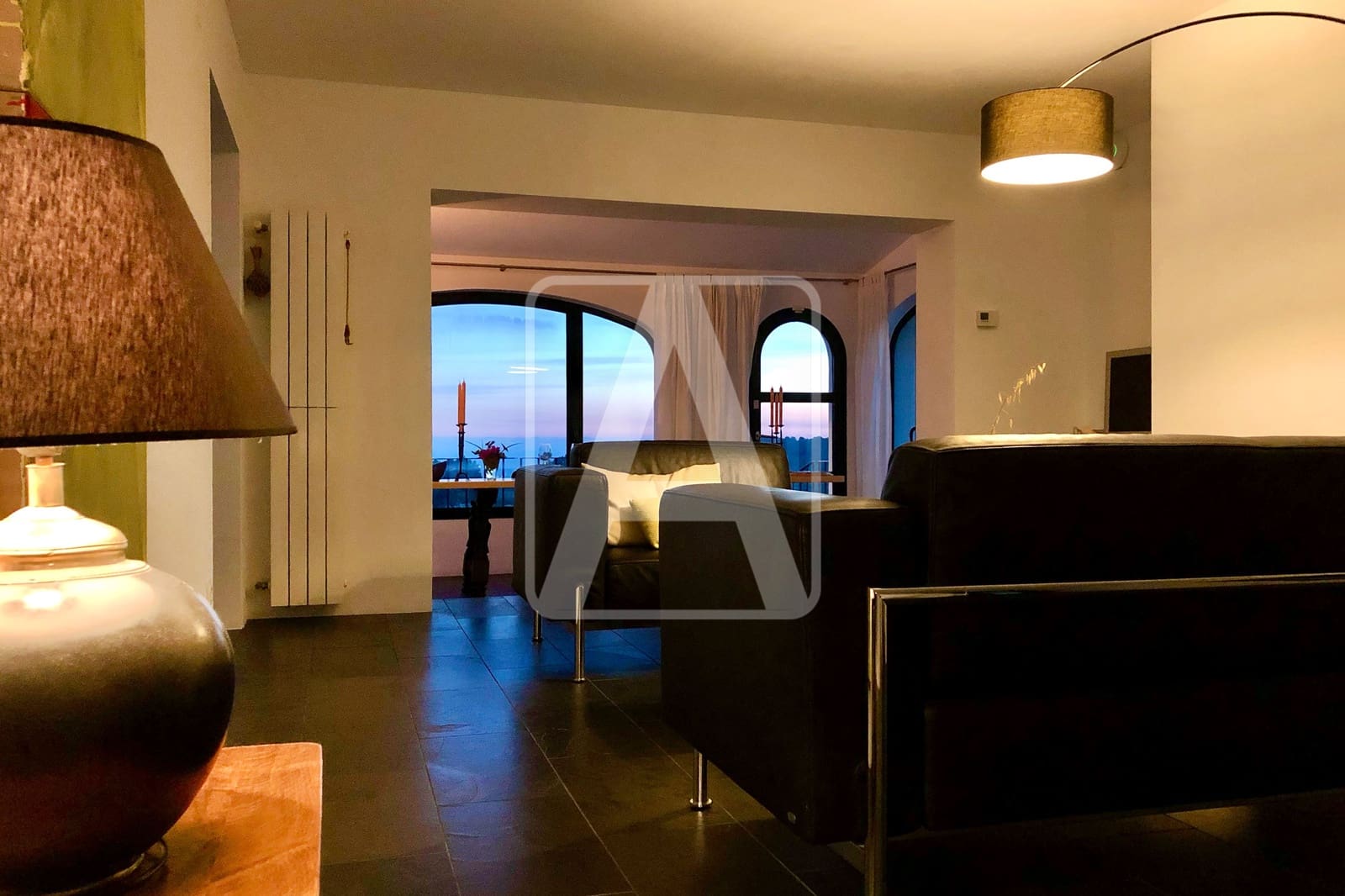 4 bedroom Villa for sale in Benissa with pool garage - € 1,200,000 (Ref: 9494136)