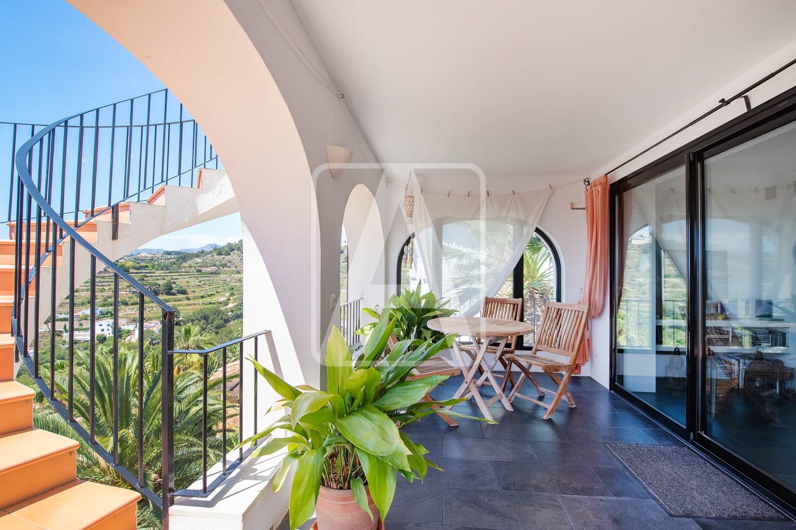 4 bedroom Villa for sale in Benissa with pool garage - € 1,200,000 (Ref: 9494136)