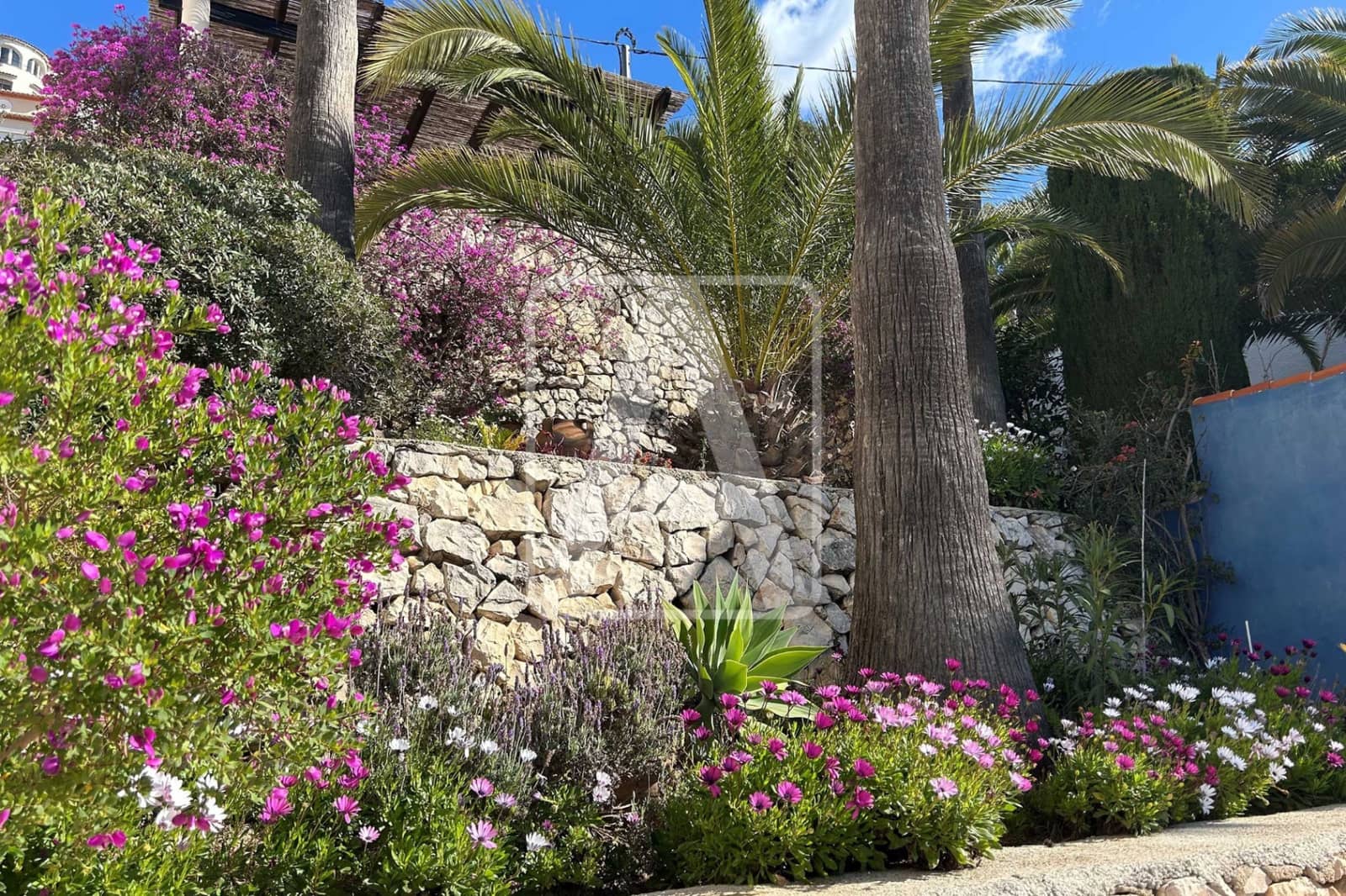 4 bedroom Villa for sale in Benissa with pool garage - € 1,200,000 (Ref: 9494136)