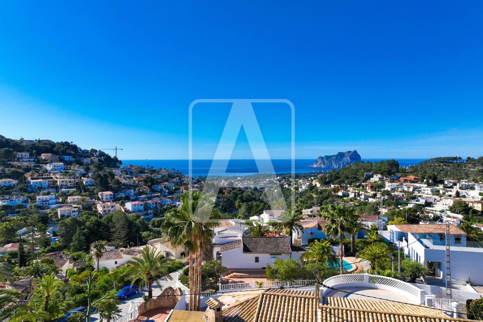 4 bedroom Villa for sale in Benissa with pool garage - € 1,200,000 (Ref: 9494136)