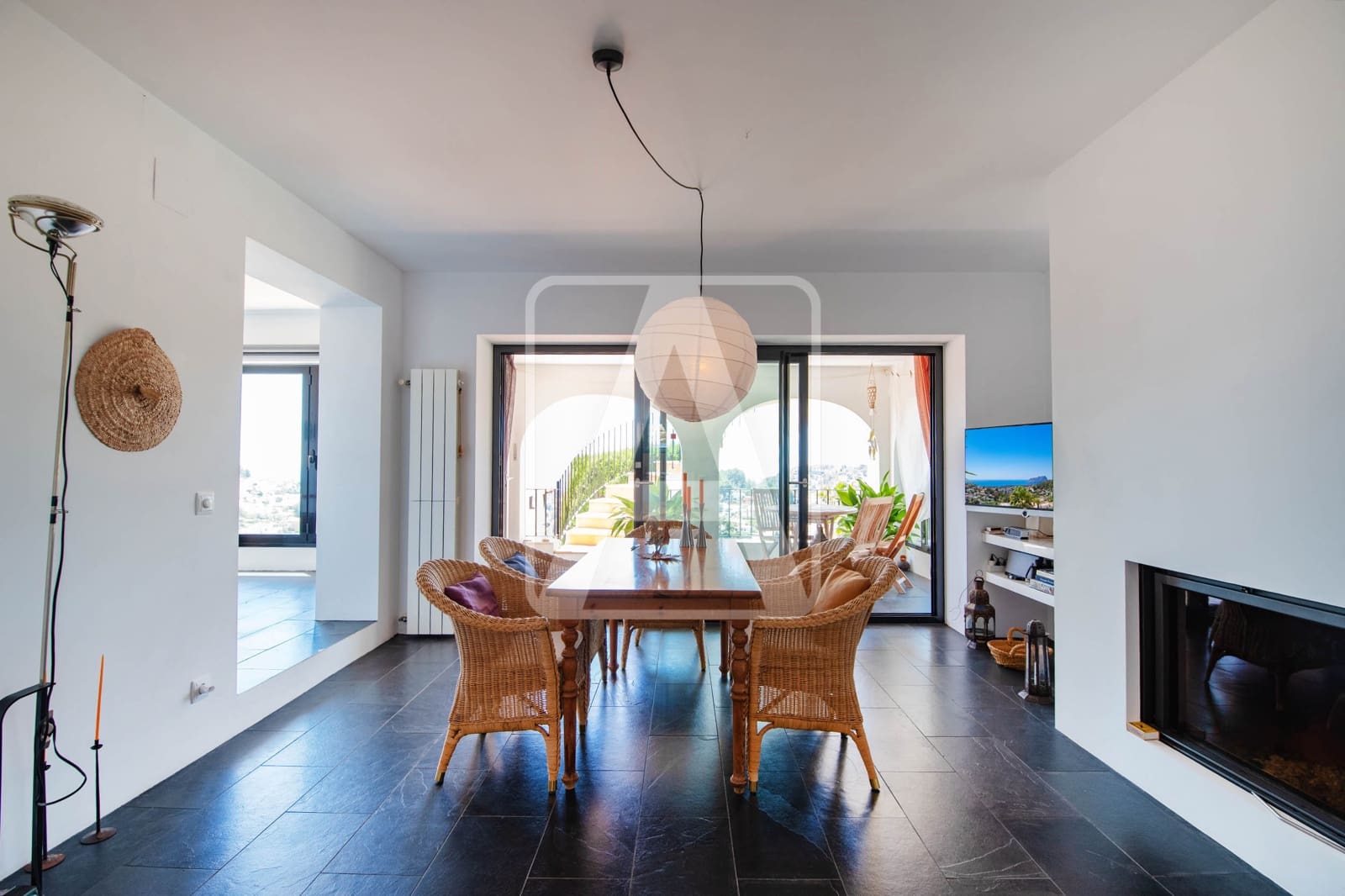 4 bedroom Villa for sale in Benissa with pool garage - € 1,200,000 (Ref: 9494136)