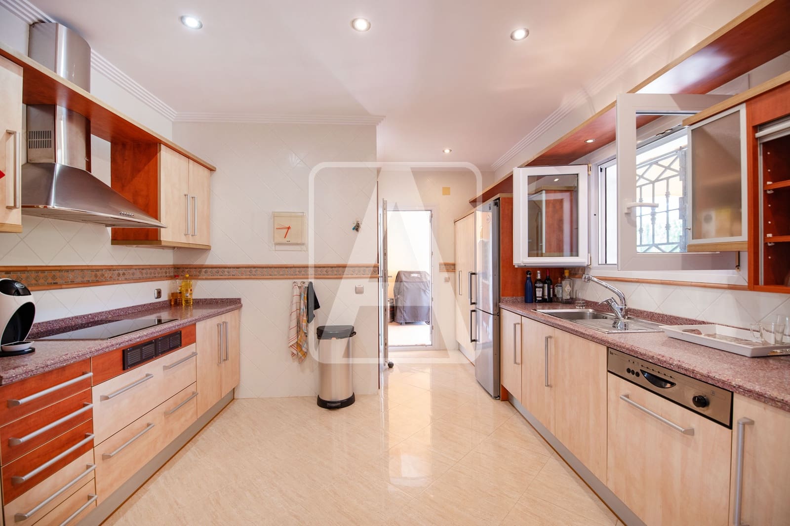 3 soveværelse Villa til salg i Calpe / Calp med garage - € 625.000 (Ref: 9494137)