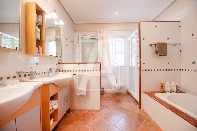 3 soveværelse Villa til salg i Calpe / Calp med garage - € 625.000 (Ref: 9494137)