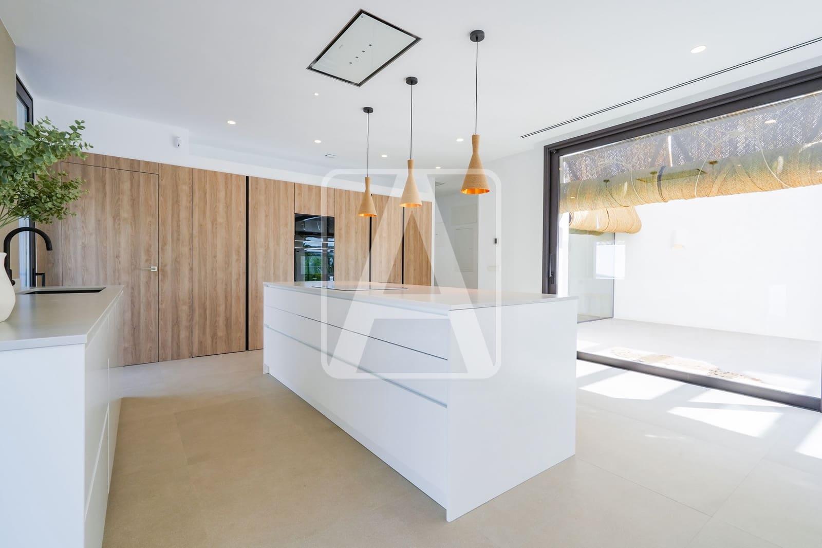 5 bedroom Villa for sale in Moraira with pool garage - € 1,849,000 (Ref: 9494138)