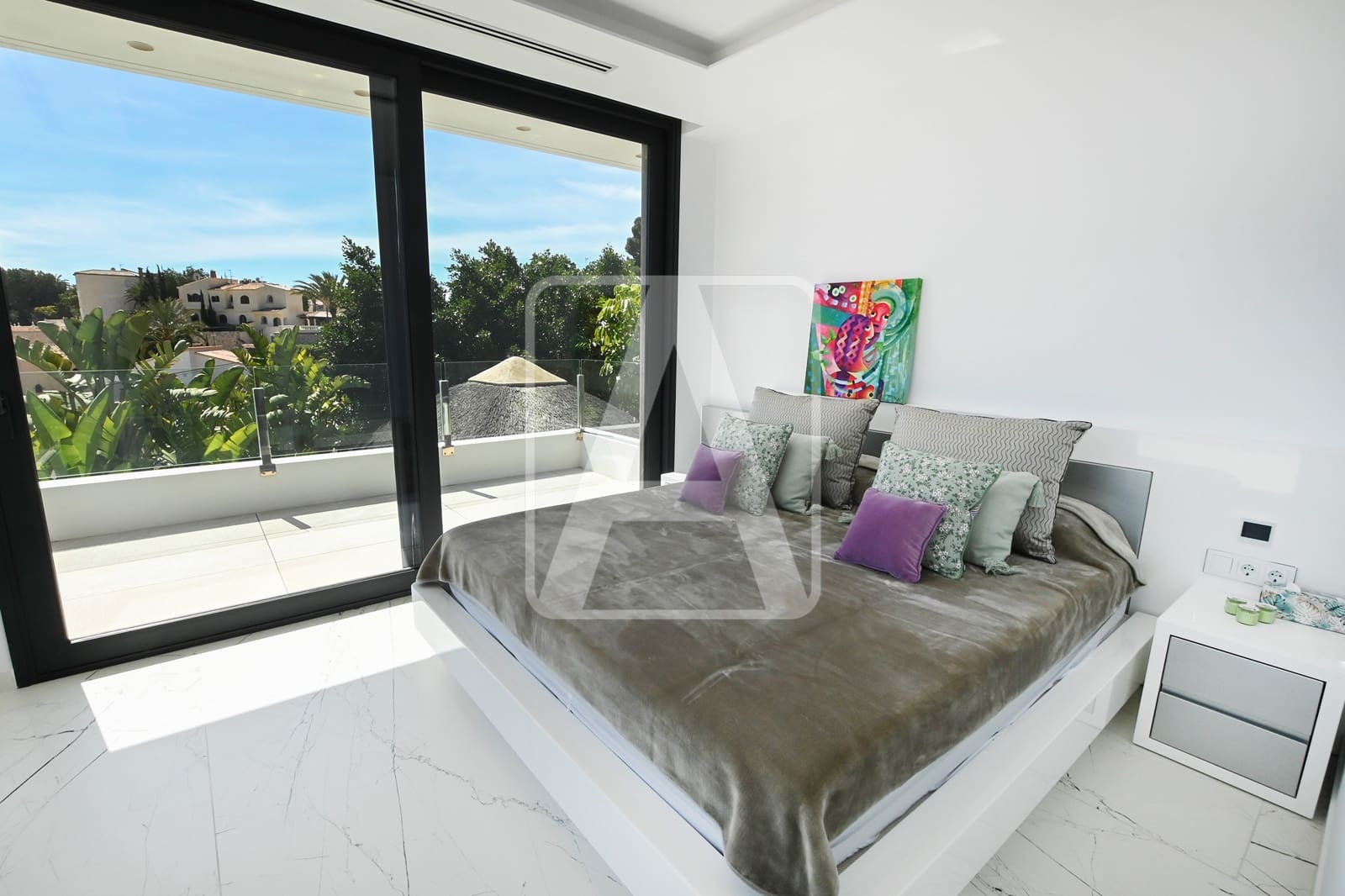 4 makuuhuone Huvila myytävänä paikassa Calpe / Calp mukana 
autotalli - 2 800 000 € (Ref: 9510356)