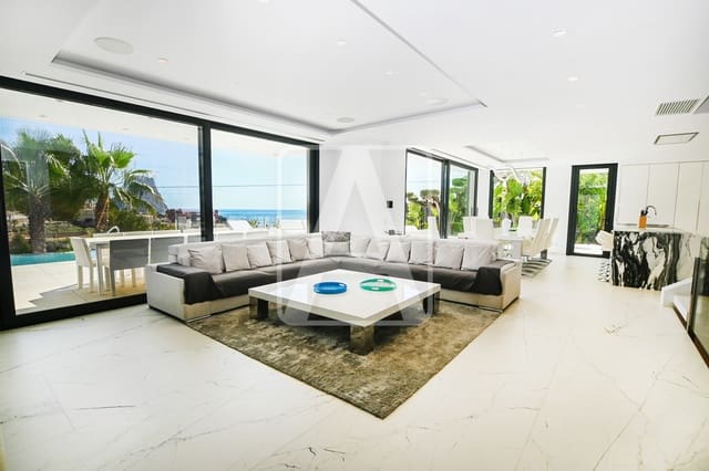 4 makuuhuone Huvila myytävänä paikassa Calpe / Calp mukana 
autotalli - 2 800 000 € (Ref: 9510356)