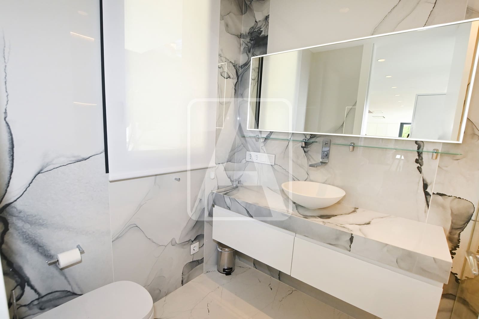 4 makuuhuone Huvila myytävänä paikassa Calpe / Calp mukana 
autotalli - 2 800 000 € (Ref: 9510356)