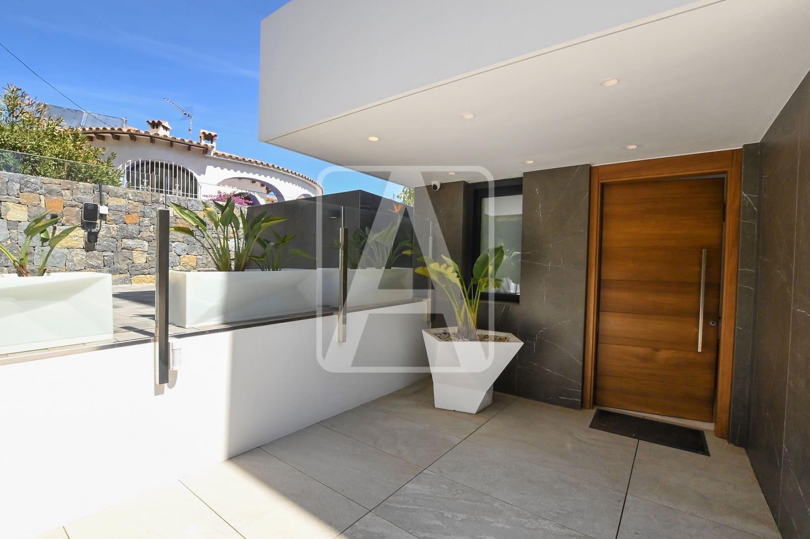 4 makuuhuone Huvila myytävänä paikassa Calpe / Calp mukana 
autotalli - 2 800 000 € (Ref: 9510356)