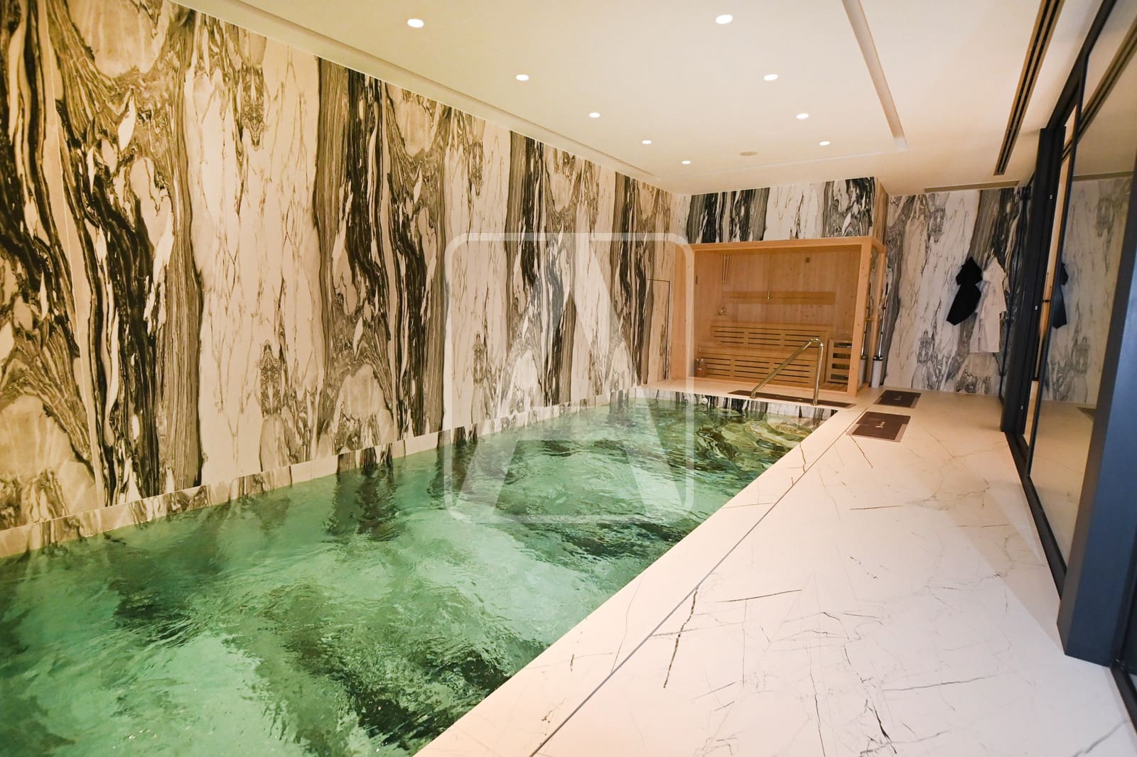 4 makuuhuone Huvila myytävänä paikassa Calpe / Calp mukana 
autotalli - 2 800 000 € (Ref: 9510356)