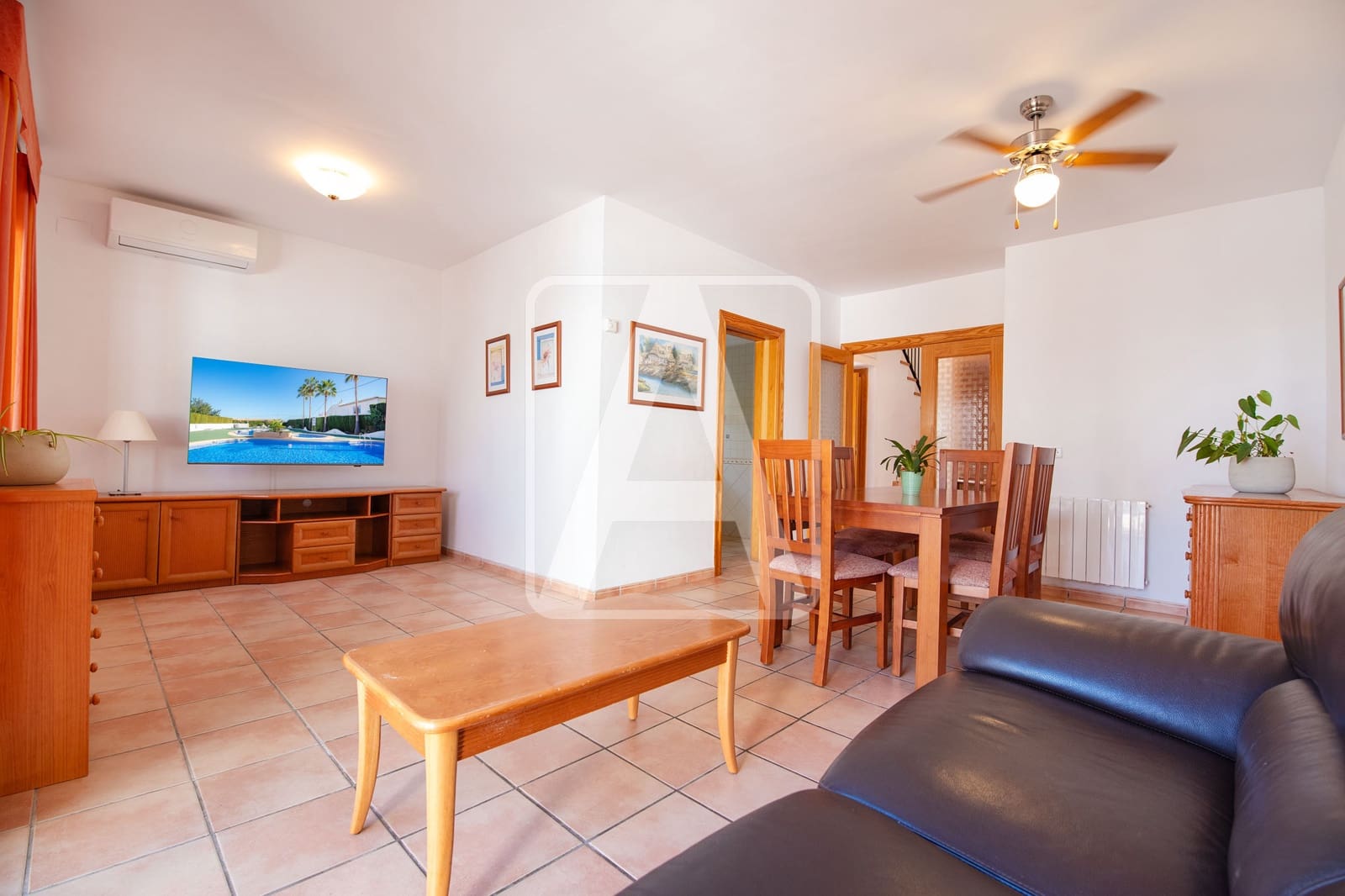 3 chambre Villa/Maison Mitoyenne à vendre à Calpe / Calp avec piscine garage - 325 000 € (Ref: 9529192)