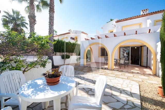 3 chambre Villa/Maison Mitoyenne à vendre à Calpe / Calp avec piscine garage - 325 000 € (Ref: 9529192)